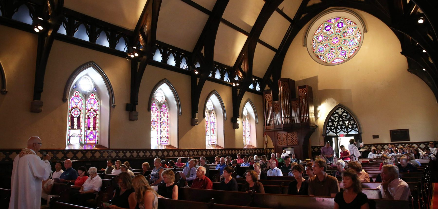 The congregation of St. Peter's